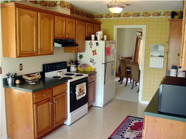 4262 Croydon Road Pensacola, FL 32514 - Photo 6 of 16 All Appliances Stay ~ Even Washer & Dryer