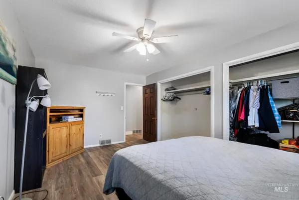 $575,000 | 1084 East 300th Street North, Declo, ID 83323