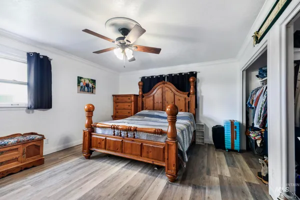 $575,000 | 1084 East 300th Street North, Declo, ID 83323