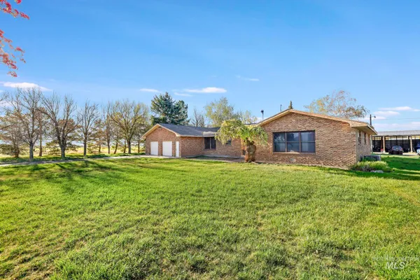 $575,000 | 1084 East 300th Street North, Declo, ID 83323