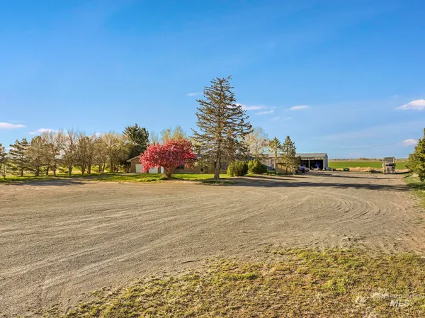 $575,000 | 1084 East 300th Street North, Declo, ID 83323