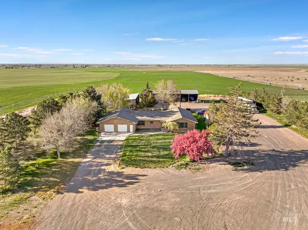 $575,000 | 1084 East 300th Street North, Declo, ID 83323