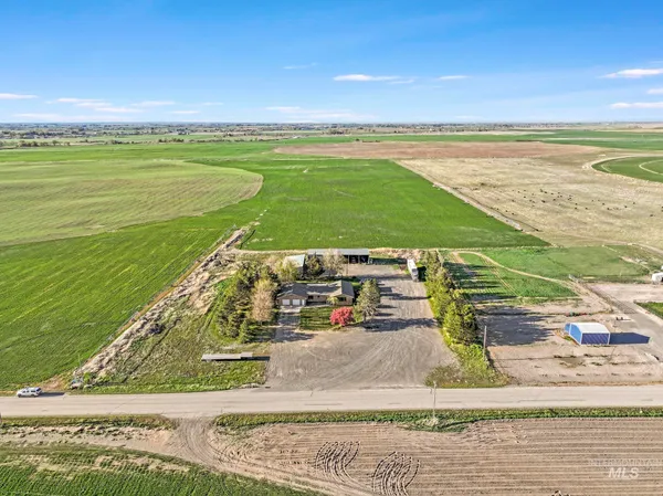 $575,000 | 1084 East 300th Street North, Declo, ID 83323