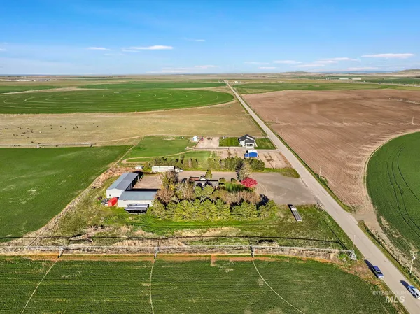 $575,000 | 1084 East 300th Street North, Declo, ID 83323