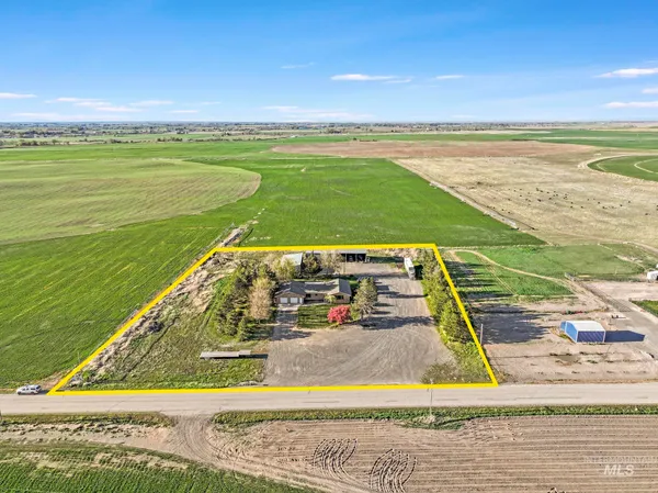 $575,000 | 1084 East 300th Street North, Declo, ID 83323