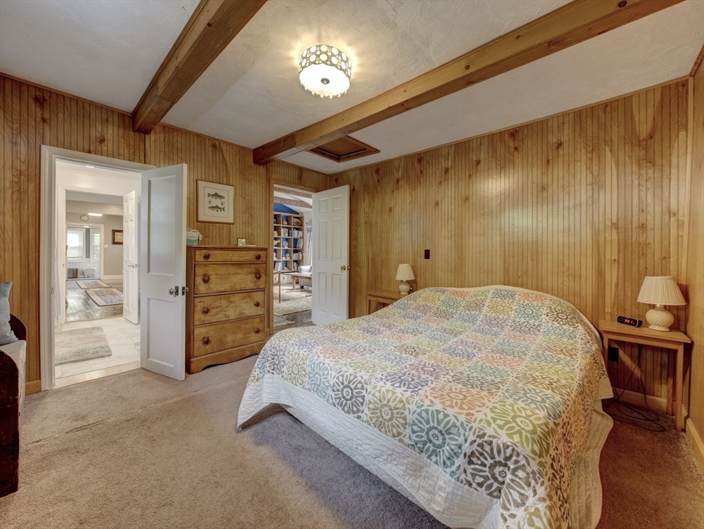 33-36 Overlook Road Holland, MA 01521 - Photo 25 of 38