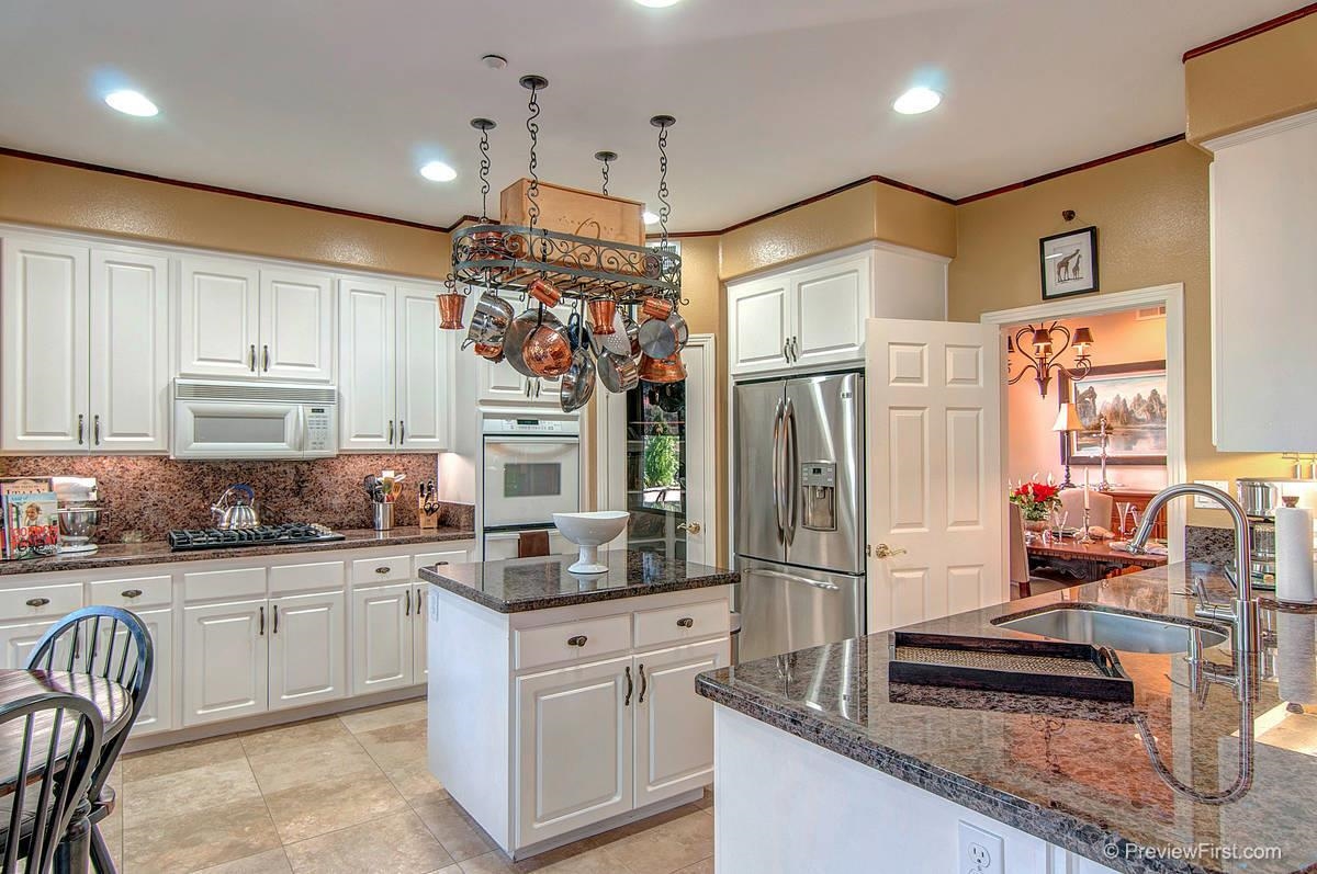 2413 Old Ranch Road Escondido, CA 92027 - Photo 9 of 24