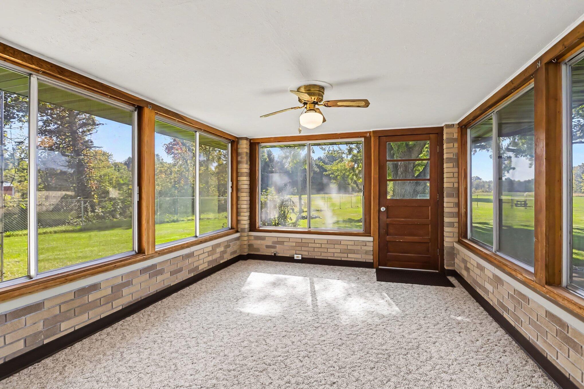 9410 North Branch Road Watervliet, MI 49098 - Photo 12 of 31 011_file_9343