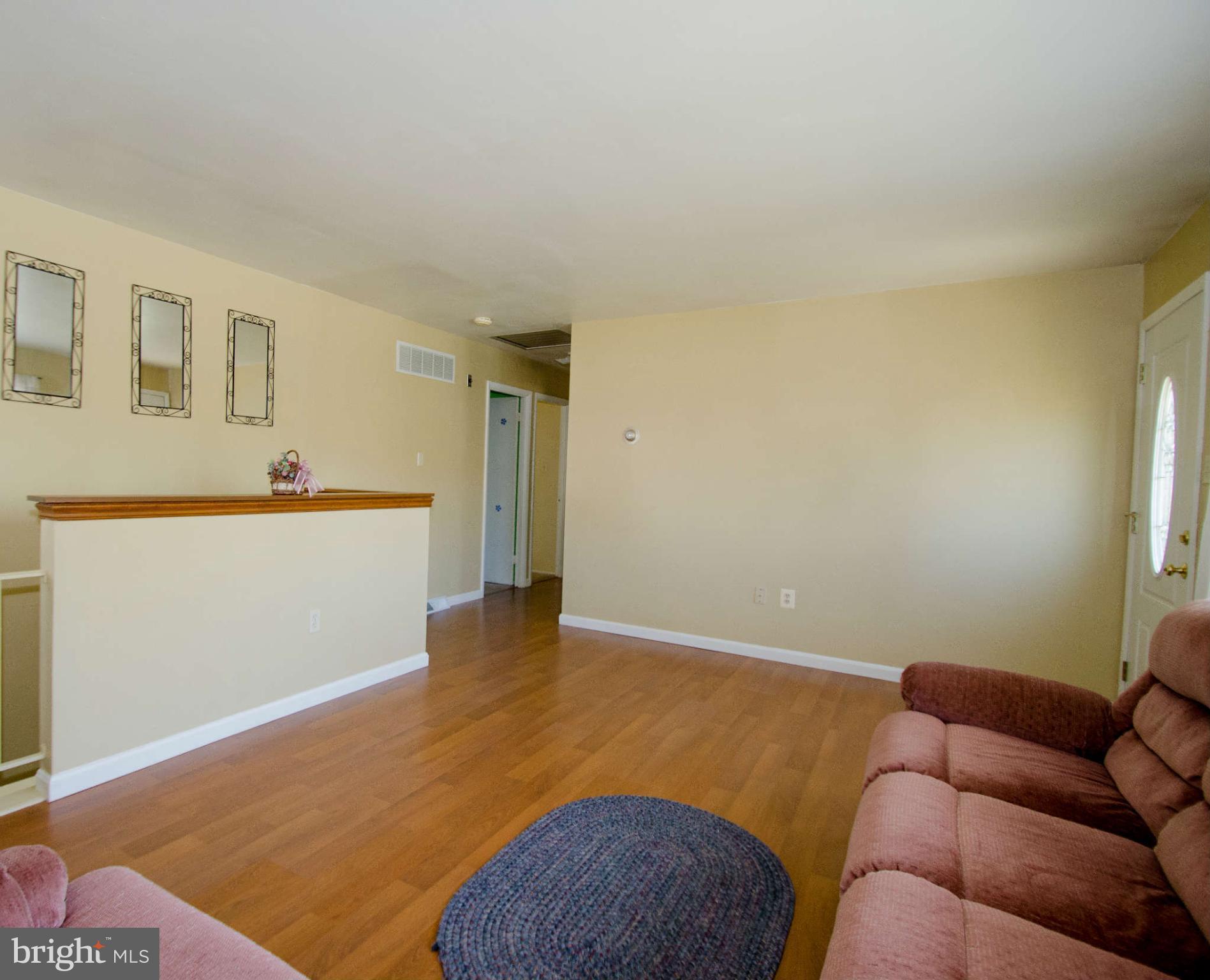 315 Leyton Road Reisterstown, MD 21136 - Photo 8 of 20 Living Room