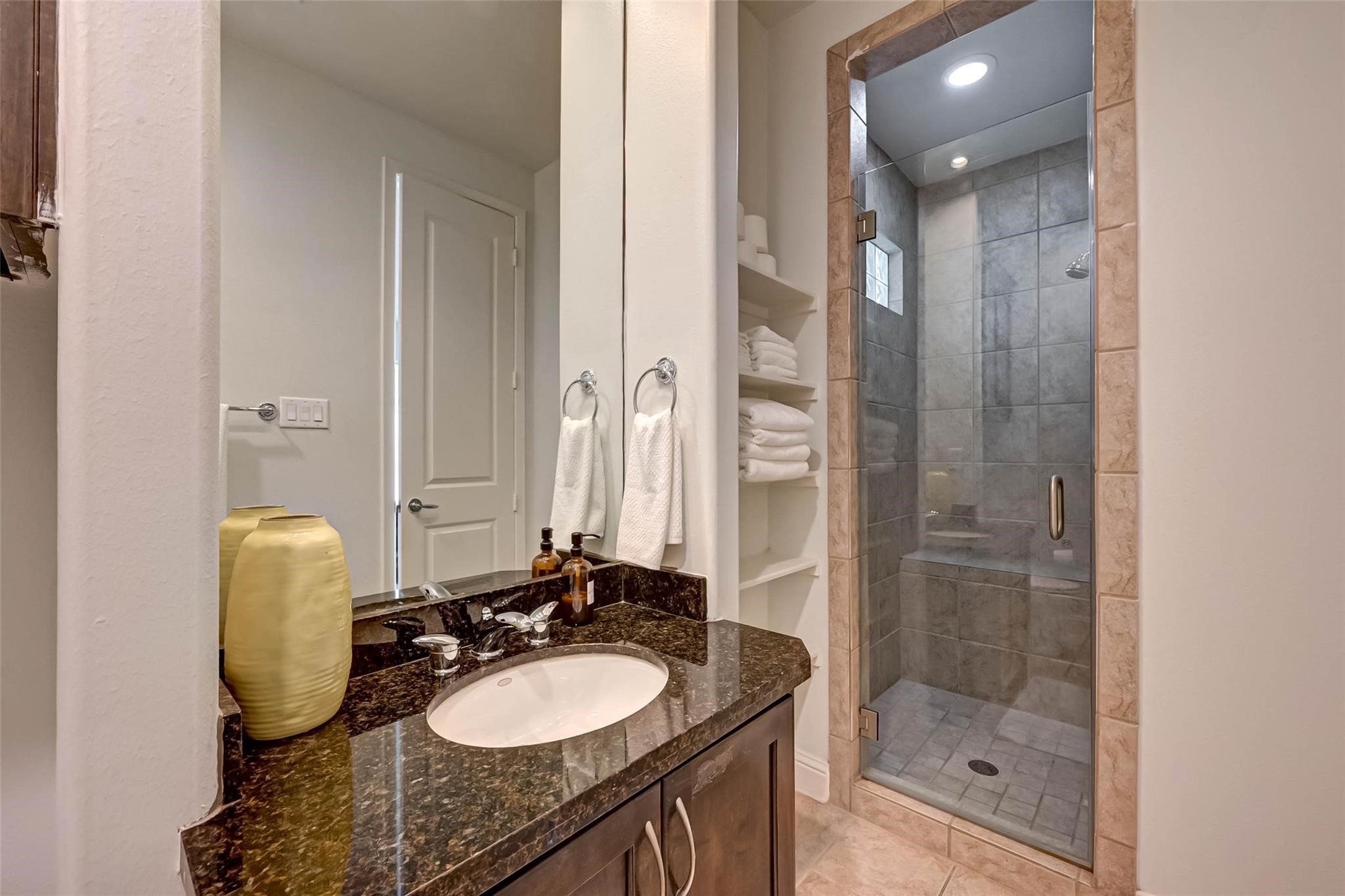 5202 Rose Street, Unit A Houston, TX 77007 - Photo 37 of 43