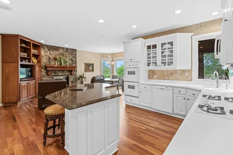 $1,425,000 | 6105 Wood Hill Lane, Independence, MN 55359