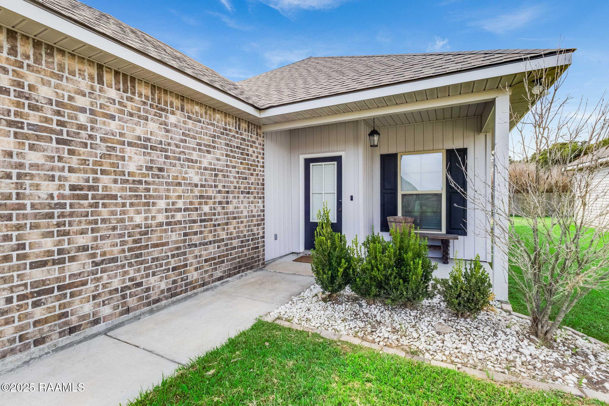 132 Springsteen Lane Lafayette, LA 70507 - Photo 2 of 18 18-web-or-mls-132 Springsteen Ln-17