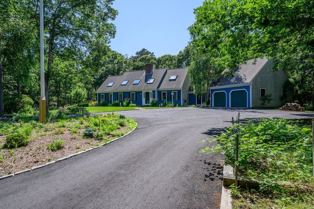 $1,475,000 | 381 Old Jail Lane, Barnstable, MA 02630