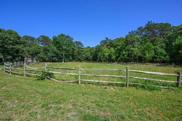 $1,475,000 | 381 Old Jail Lane, Barnstable, MA 02630
