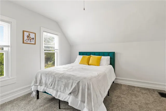 $2,300 | 95 Beaufort Street, Rochester, NY 14620