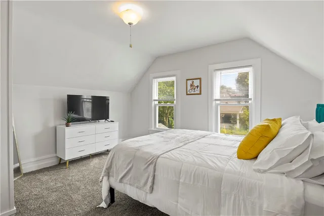 $2,300 | 95 Beaufort Street, Rochester, NY 14620