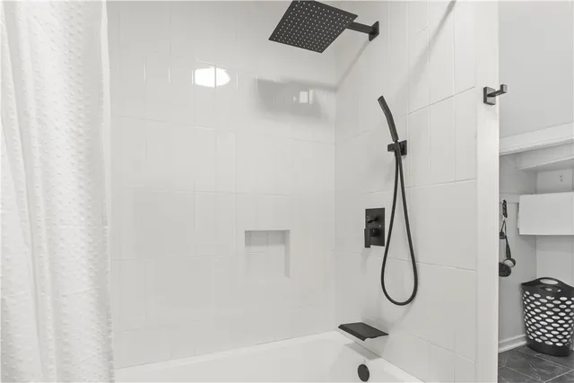 $2,300 | 95 Beaufort Street, Rochester, NY 14620