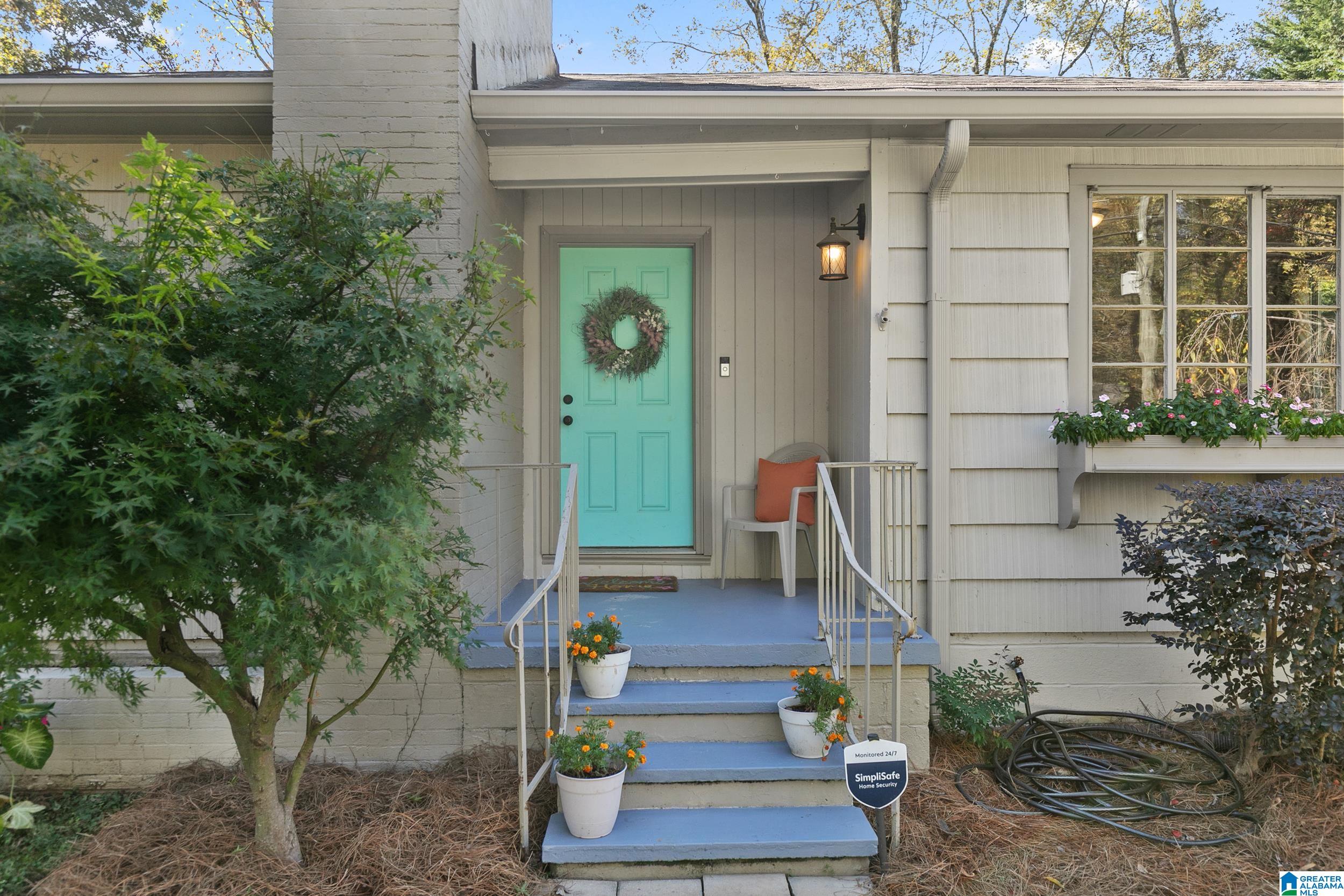 741 Martinwood Road Birmingham, AL 35235 - Photo 3 of 32