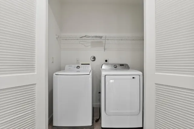 $3,700 | 645 Amador Lane, Unit 4, West Palm Beach, FL 33401