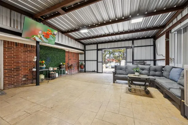 $325,000 | 7879 North Cole Street, Nevada, TX 75173