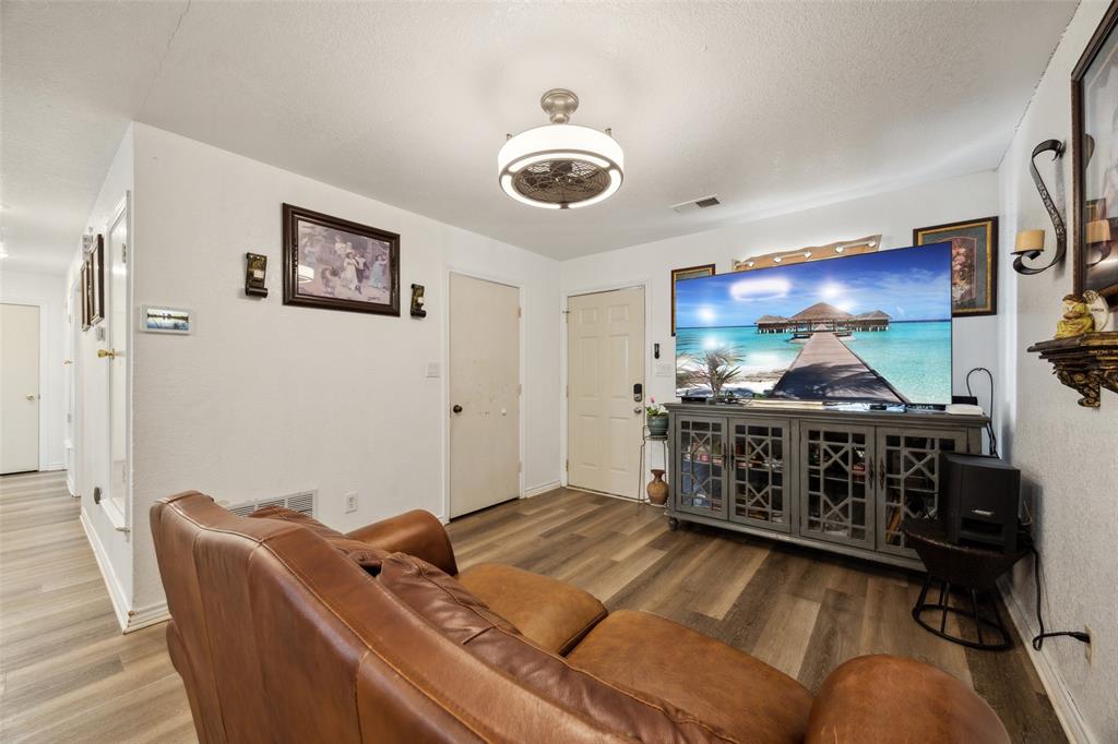 7879 North Cole Street Nevada, TX 75173 - Photo 6 of 23