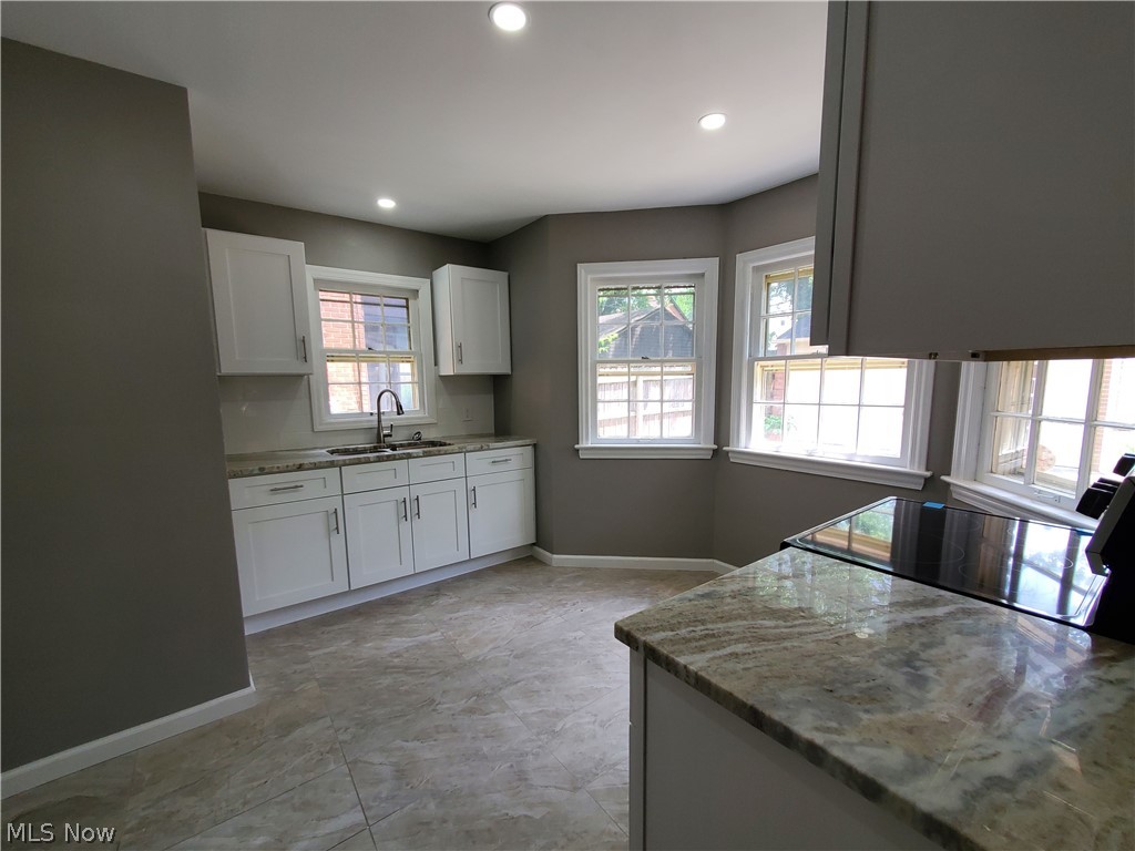 3542 Boynton Road Cleveland Heights, OH 44121 - Photo 4 of 33