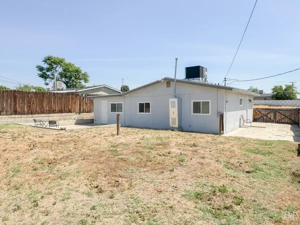 $289,900 | Undisclosed Address, Bakersfield, CA 93306