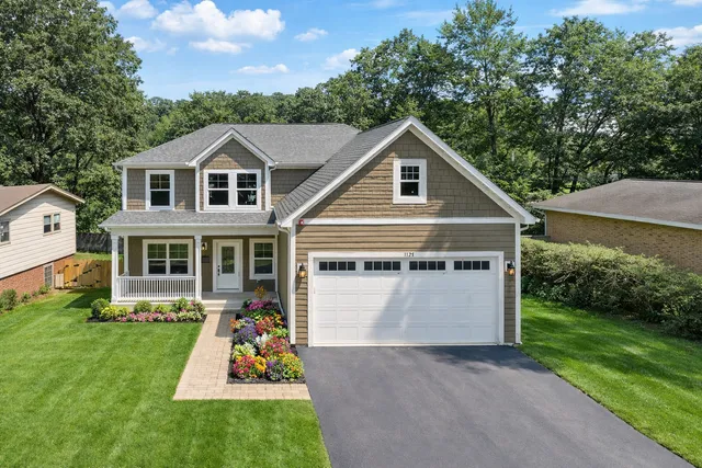 $1,275,000 | 1127 Kenton Road, Deerfield, IL 60015