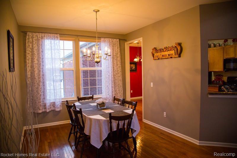 49690 Potomac Road, Unit 73 Canton, MI 48188 - Photo 8 of 29 Dining Room