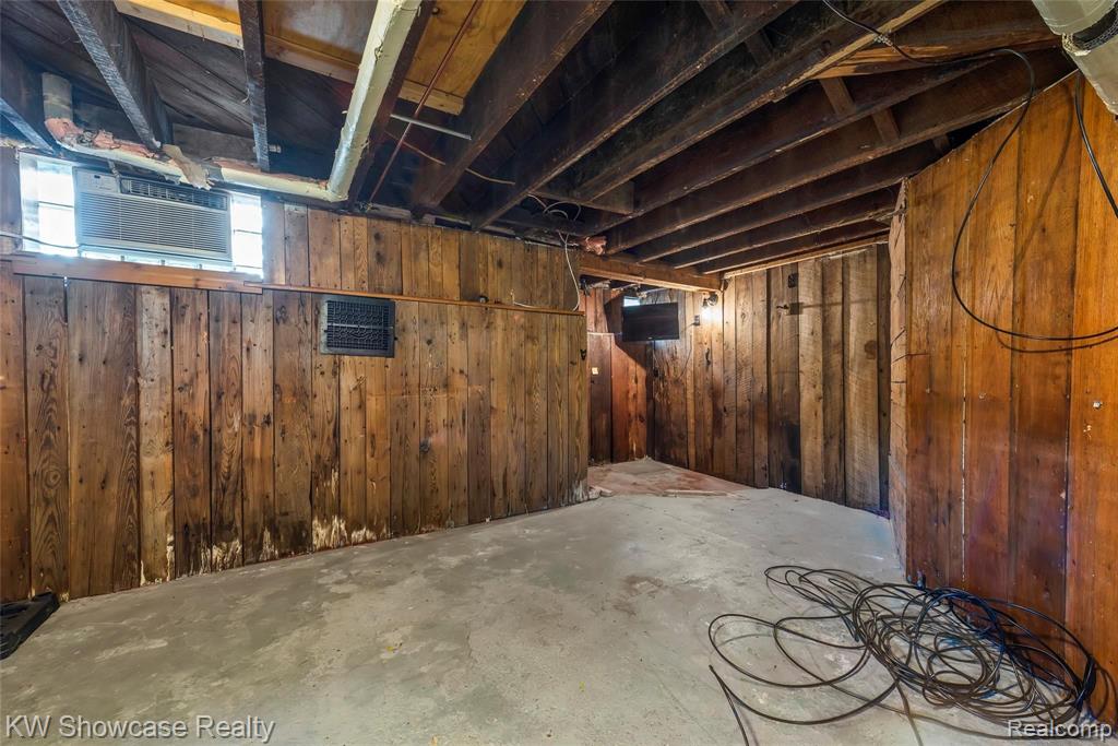 322 West Commerce Street Milford, MI 48381 - Photo 29 of 35