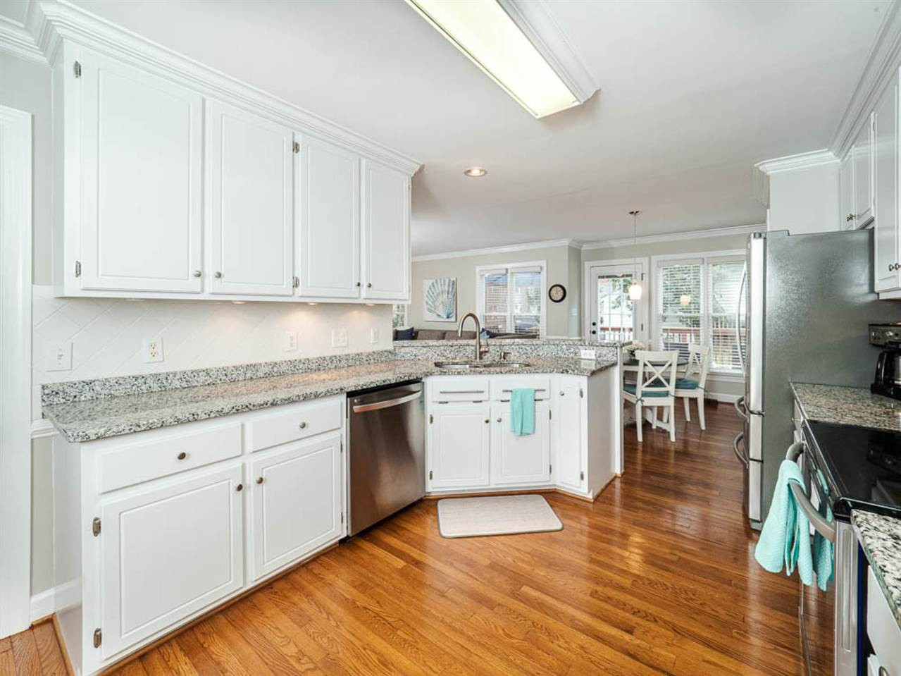 9105 Dawnshire Road Raleigh, NC 27615 - Photo 15 of 30 Kitchen