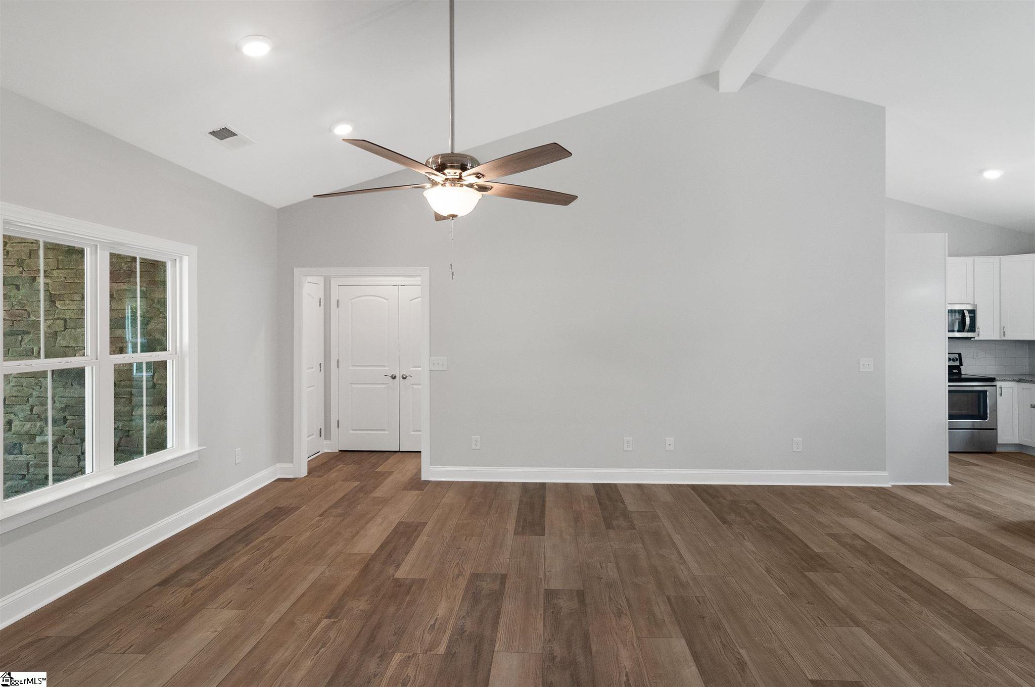 10 Vanessa Rae Lane Pendleton, SC 29670 - Photo 5 of 32