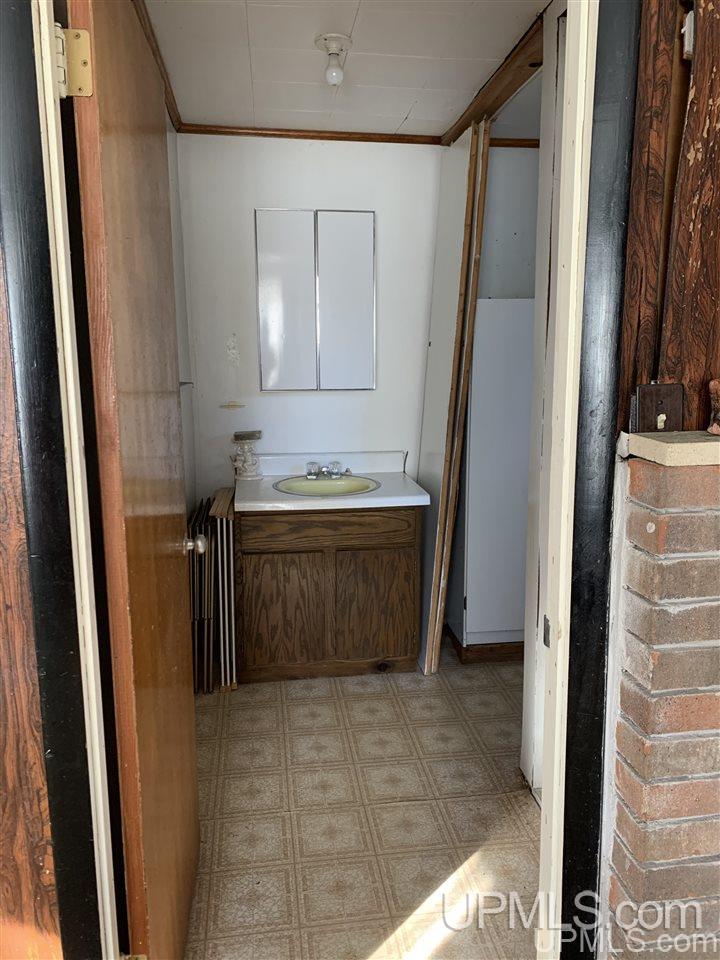 N5112 Salminen Road Munising, MI 49862 - Photo 12 of 31 Gallery Image 12