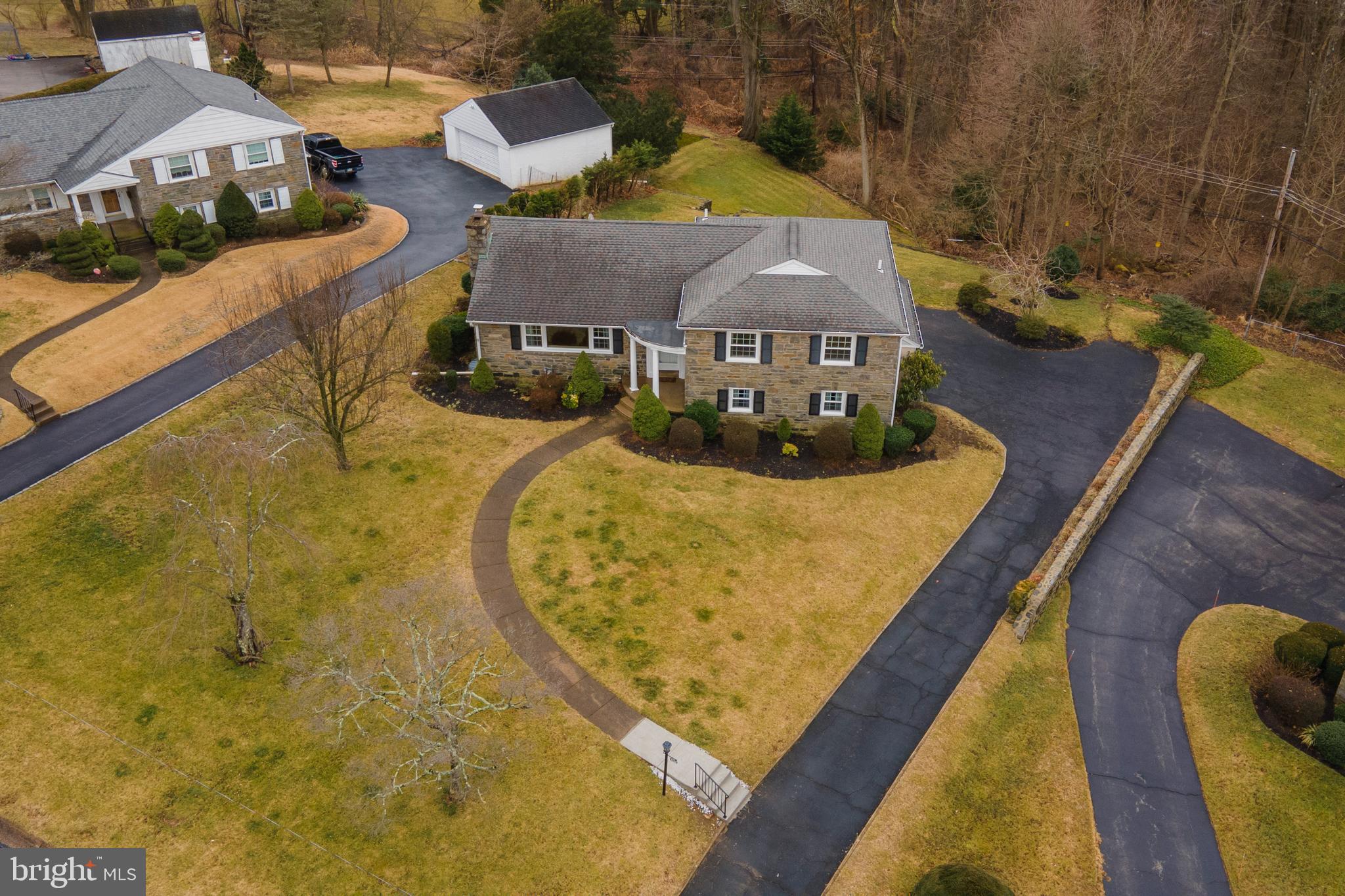 2732 South Kent Road Broomall, PA 19008 - Photo 14 of 29 Gallery Image 14