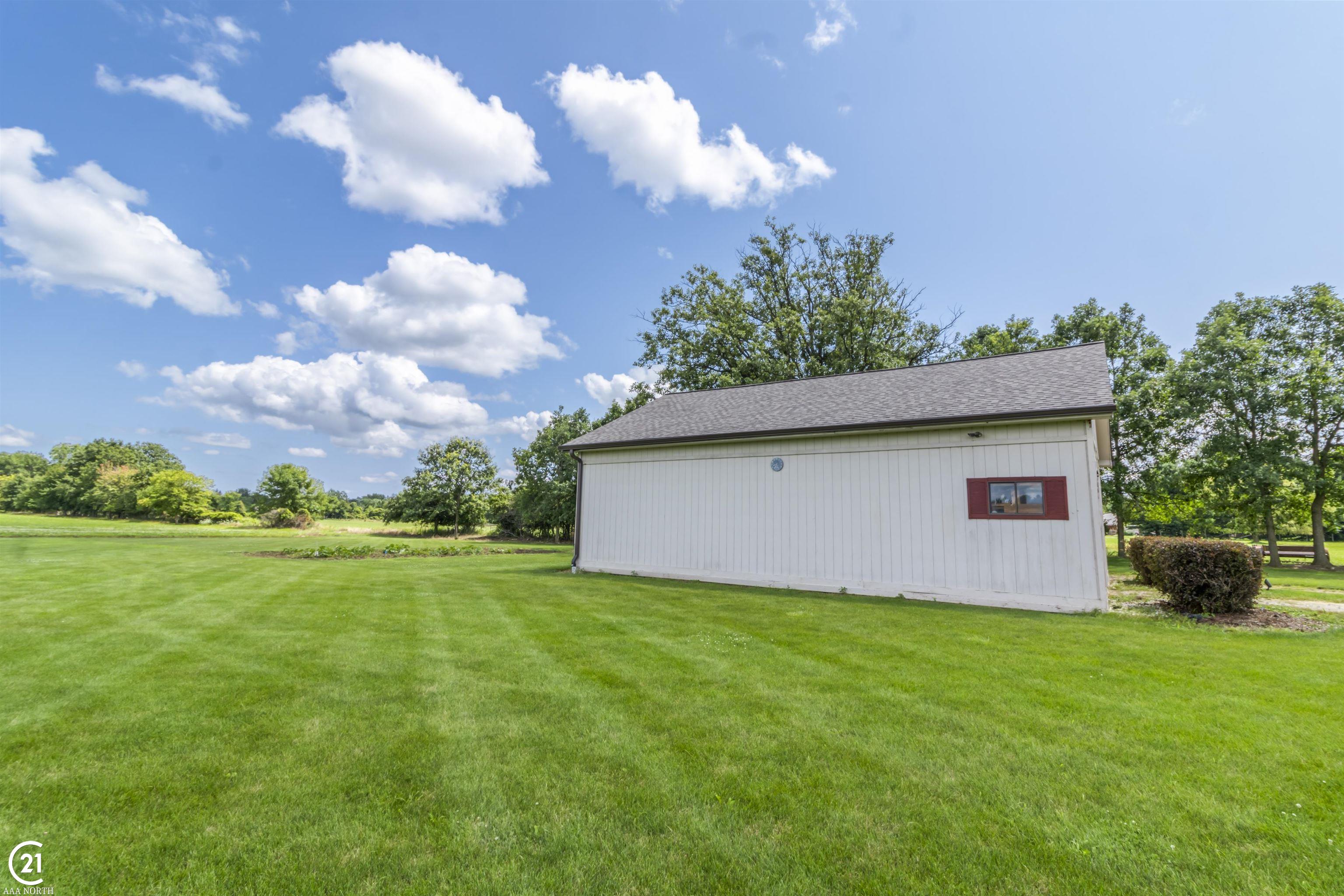 1100 Holmes Road Allenton, MI 48002 - Photo 8 of 63