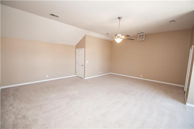 3385 Shivas Road Clarksville, TN 37042 - Photo 9 of 11 Gallery Image 9