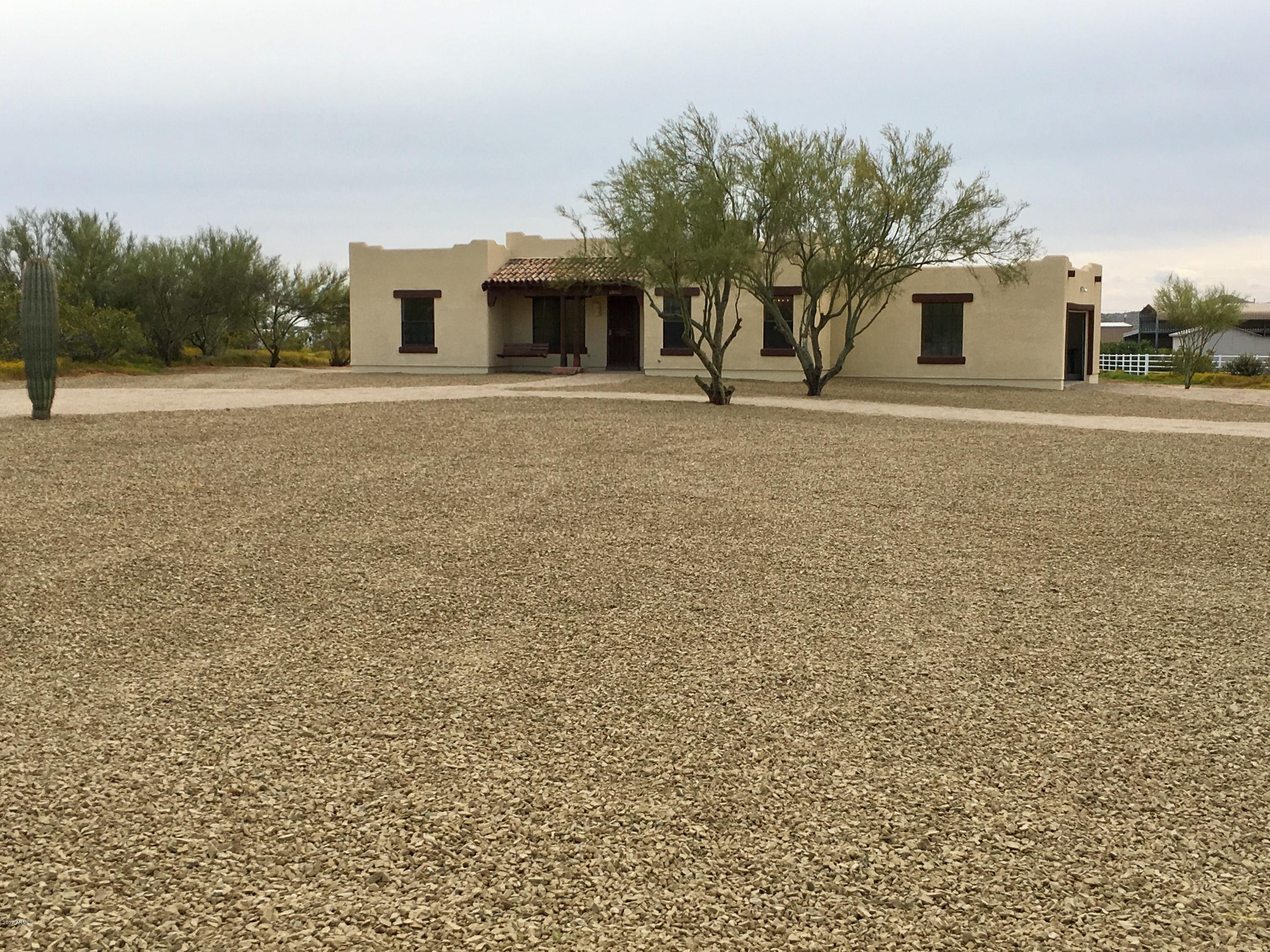 1235 East Joy Ranch Road Phoenix, AZ 85086 - Photo 2 of 12 IMG_4427