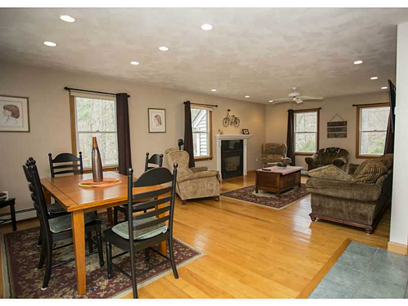 13 Cook Road Cumberland, RI 02864 - Photo 7 of 25 Dining Area.