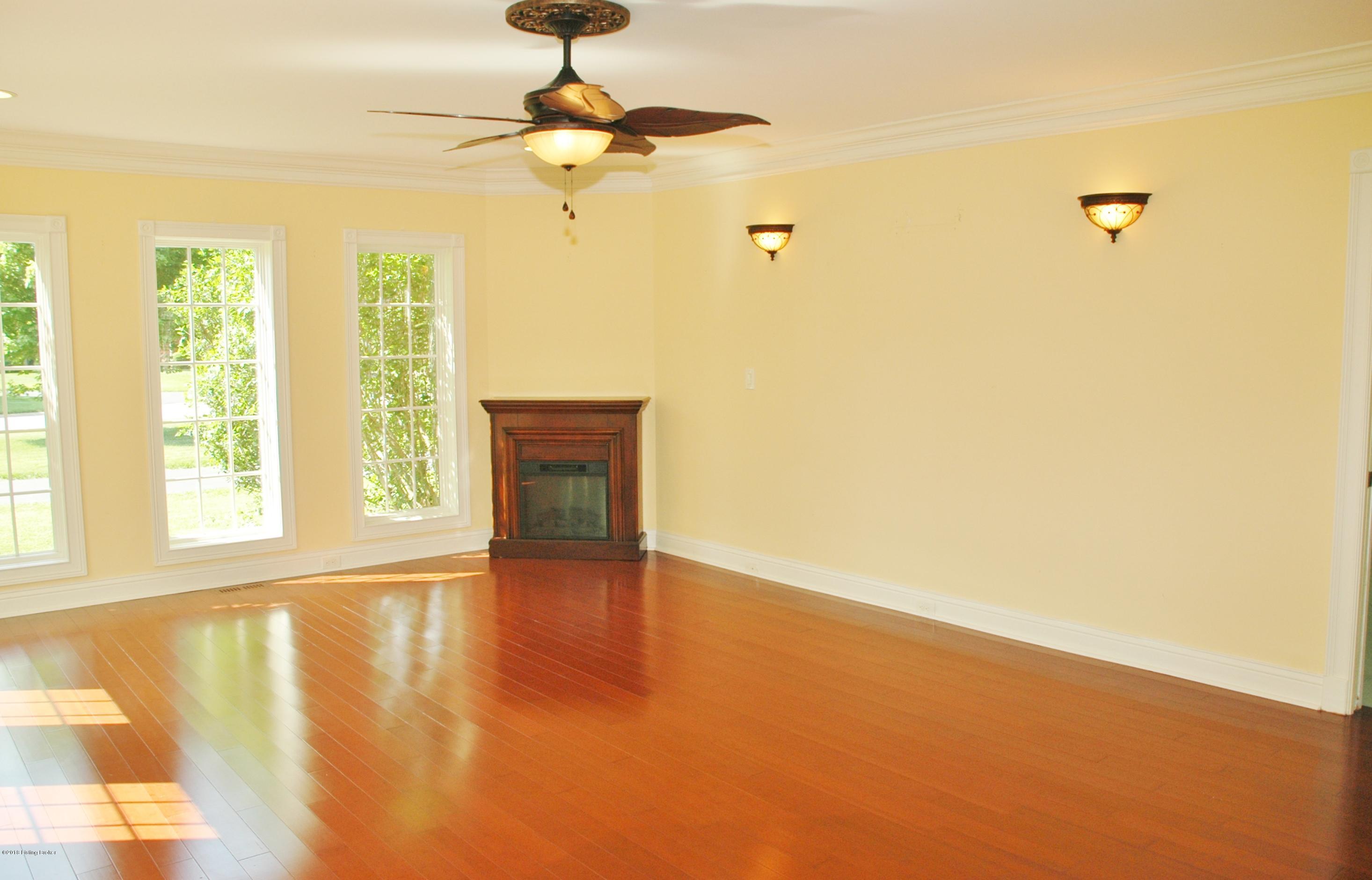 813 Rugby Place Louisville, KY 40222 - Photo 24 of 54 Florida room w/electric fireplace
