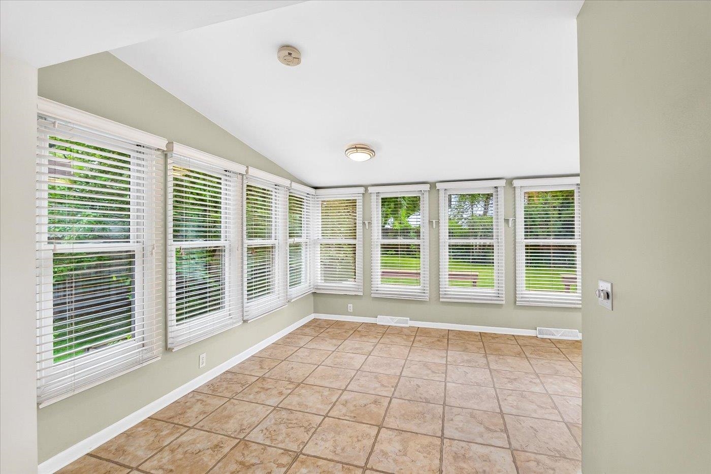 4186 Nakoma Road Madison, WI 53711 - Photo 20 of 42