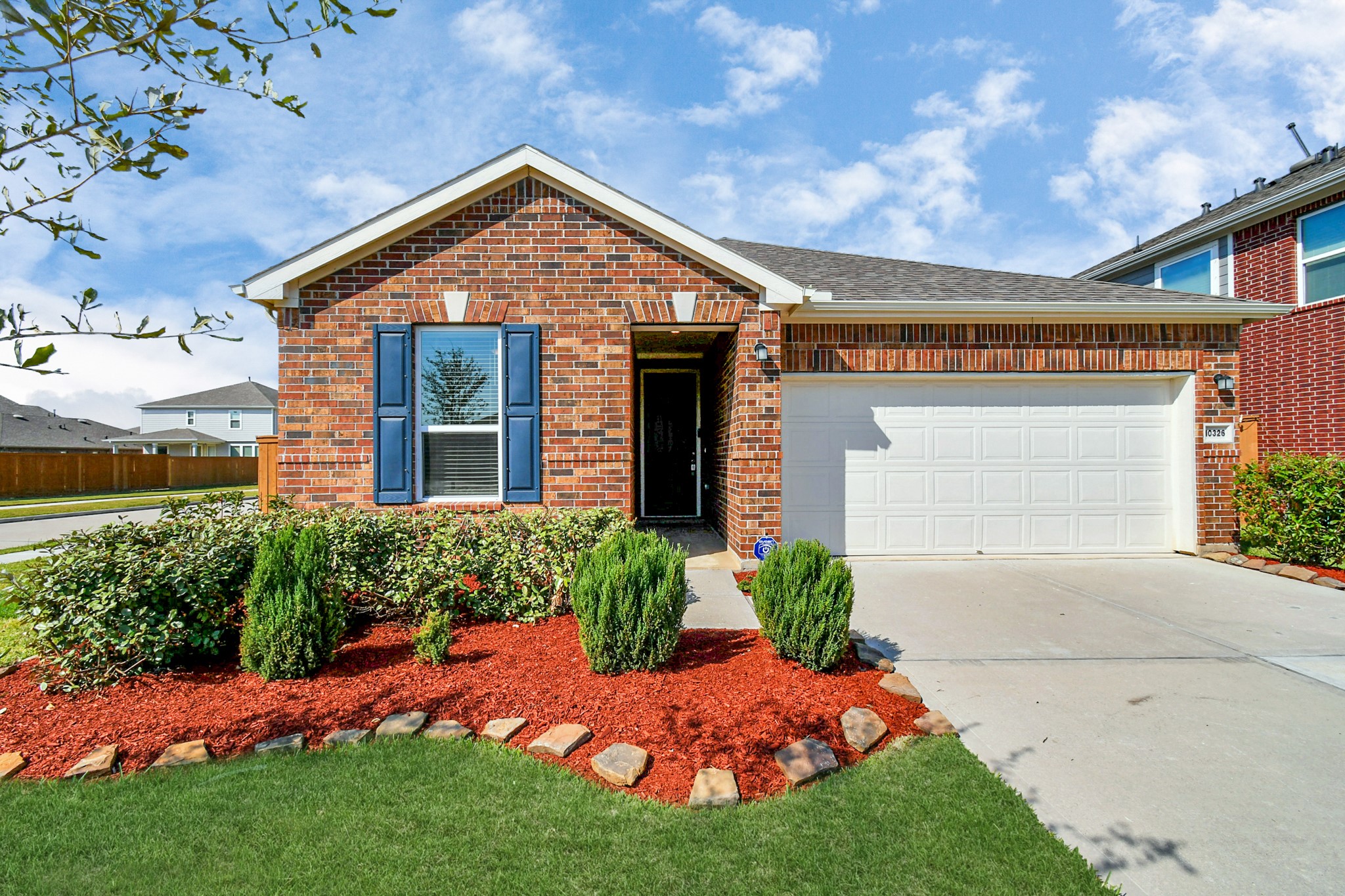 10326 Mount Winchell Drive Rosharon, TX 77583 - Photo 2 of 36