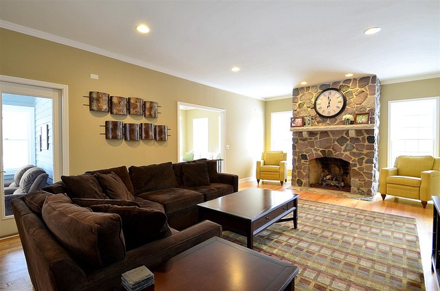 43W228 Tall Pines Road Elgin, IL 60124 - Photo 14 of 25 Gallery Image 14