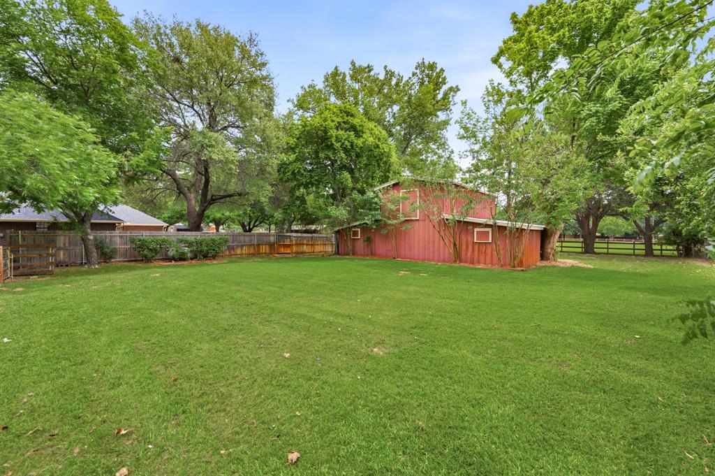 1805 Renfro Road Colleyville, TX 76034 - Photo 35 of 40 Yard