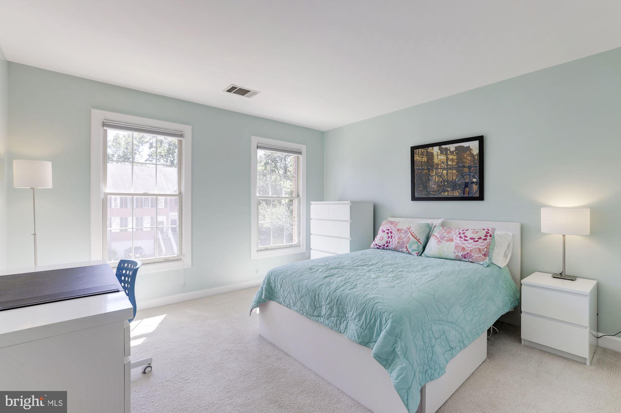 128 Roland Court Southwest Vienna, VA 22180 - Photo 21 of 33 Gallery Image 21