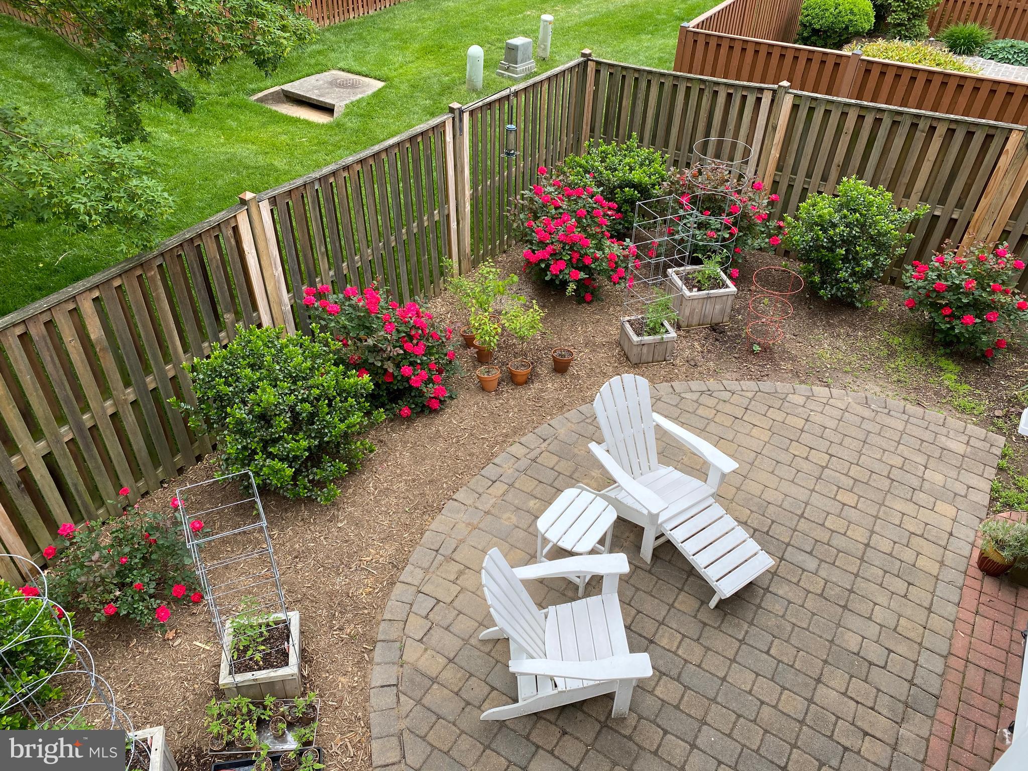 128 Roland Court Southwest Vienna, VA 22180 - Photo 4 of 33 Gallery Image 4