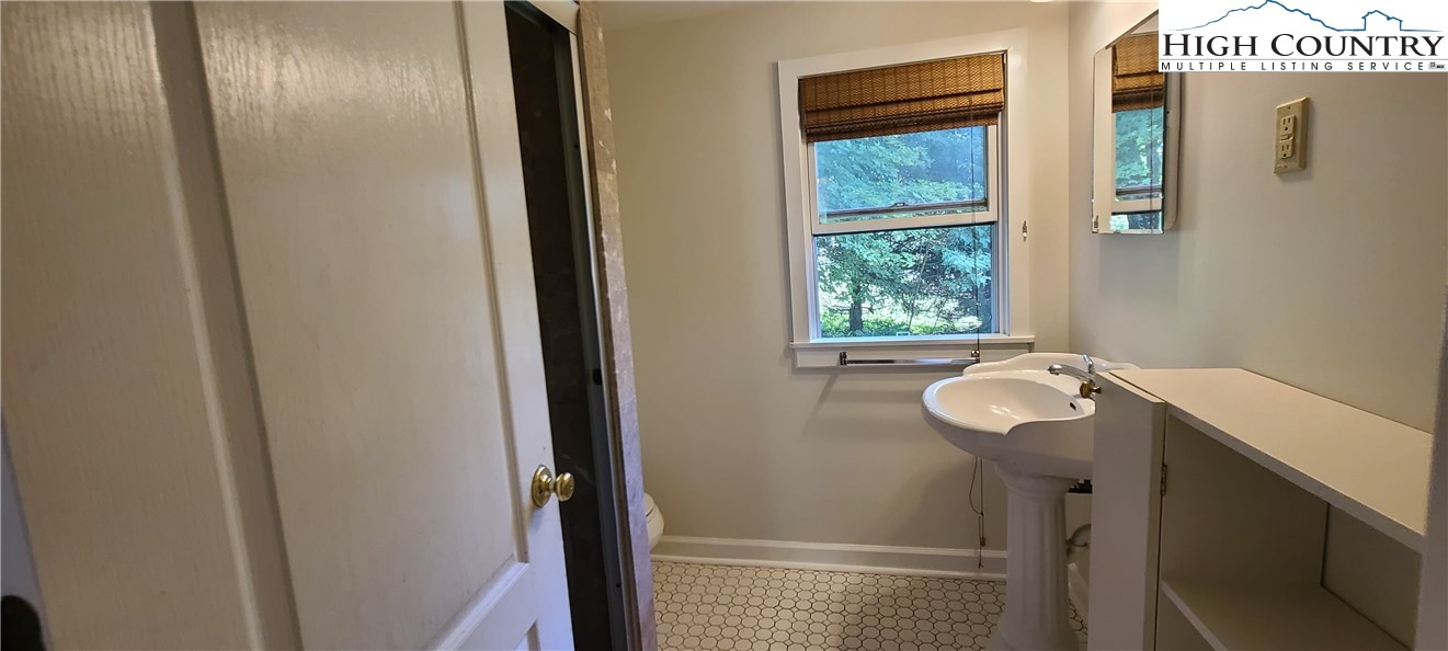 121 Foothills Drive Boone, NC 28607 - Photo 17 of 27 Gallery Image 17
