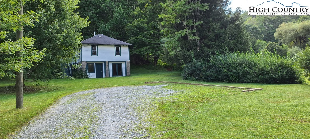 121 Foothills Drive Boone, NC 28607 - Photo 6 of 27 Gallery Image 6