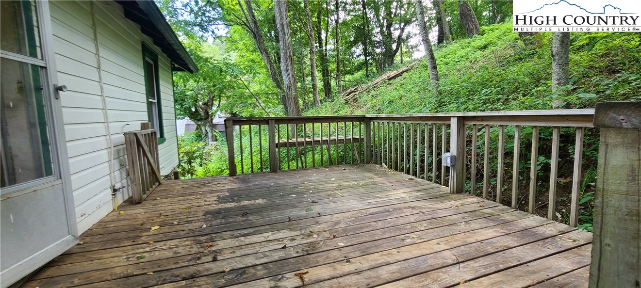 121 Foothills Drive Boone, NC 28607 - Photo 9 of 27 Gallery Image 9