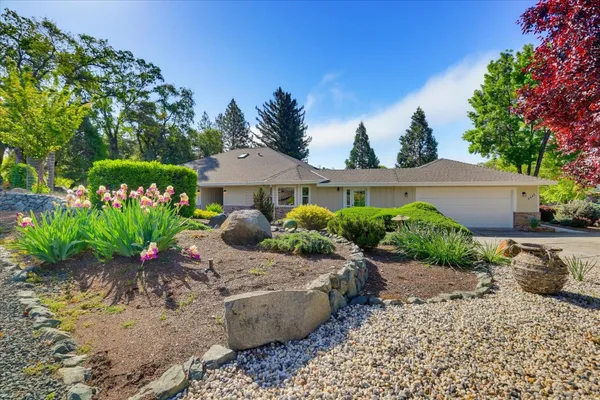 $1,035,000 | 18649 Wildflower Drive, Penn Valley, CA 95946