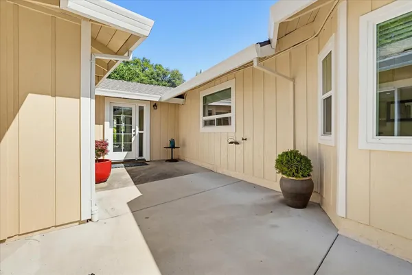 $1,035,000 | 18649 Wildflower Drive, Penn Valley, CA 95946